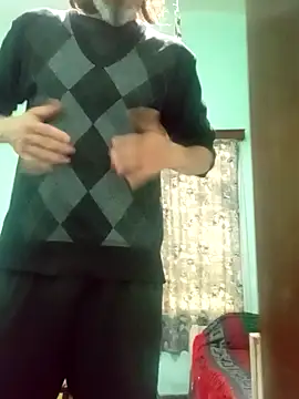 Snapshot of TOMYCOCKMILK chatting on 25, 12, 2024 TOMYCOCKMILK online show from 25, 12, 2024