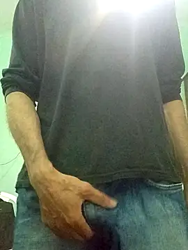 Snapshot of TOMYCOCKMILK chatting on 23, 12, 2024 TOMYCOCKMILK online show from 23, 12, 2024