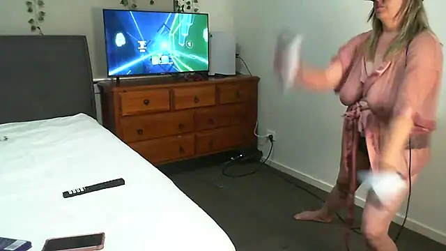 bustyblissxx online show from 27, 12, 2024