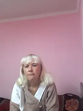 sakura blonde online show from 24, 9, 2025