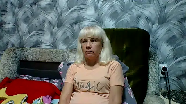 sakura blonde online show from 26, 10, 2025