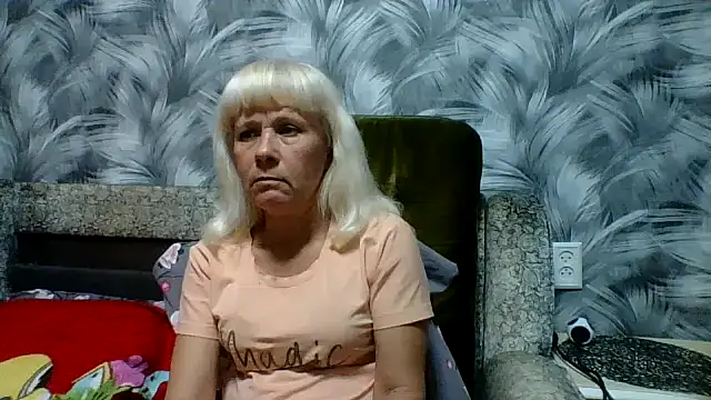 sakura blonde online show from 25, 10, 2025