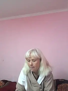 sakura blonde online show from 26, 9, 2025