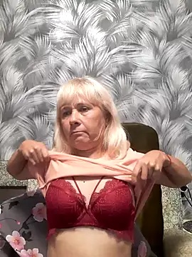 sakura blonde online show from 14, 10, 2025