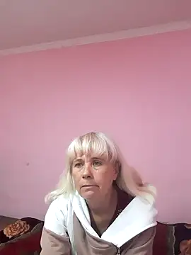 sakura blonde online show from 28, 9, 2025