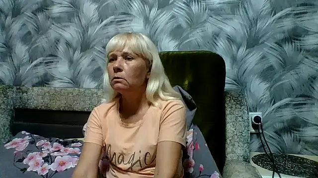 sakura blonde online show from 12, 10, 2025