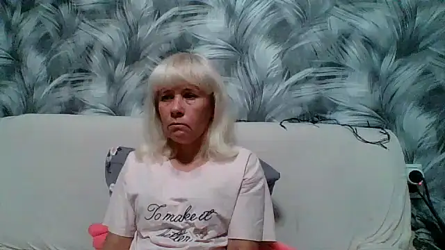 sakura blonde online show from 4, 10, 2025