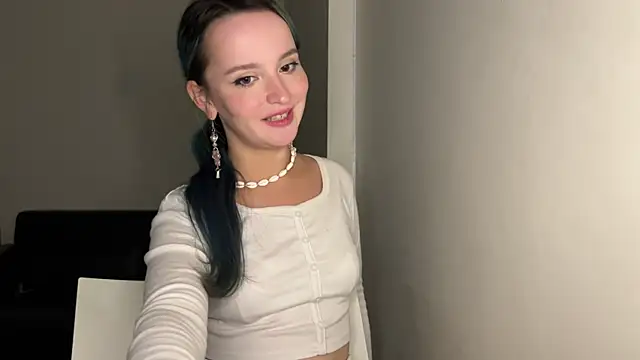 bumble bee online show from 2, 3, 2025