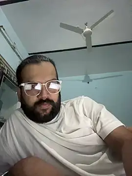 Arsh Loves Luv online show from 17, 12, 2025