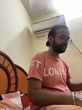 Arsh Loves Luv online show from 28, 12, 2024