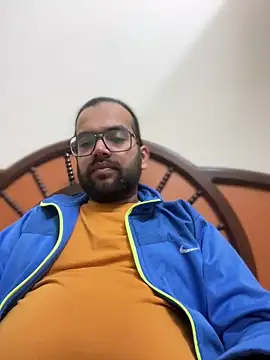 Arsh Loves Luv online show from 31, 12, 2024