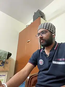 Arsh Loves Luv online show from 19, 12, 2024