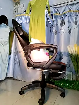 Lucy limon online show from 18, 11, 2025