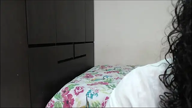 arianna ros3 online show from 6, 10, 2025