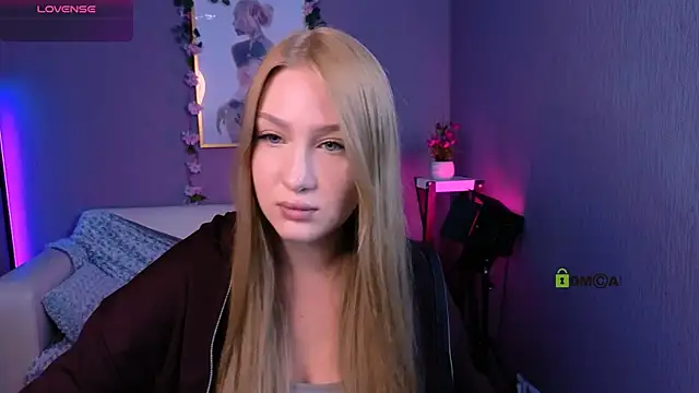 playful sophie online show from 17, 10, 2025