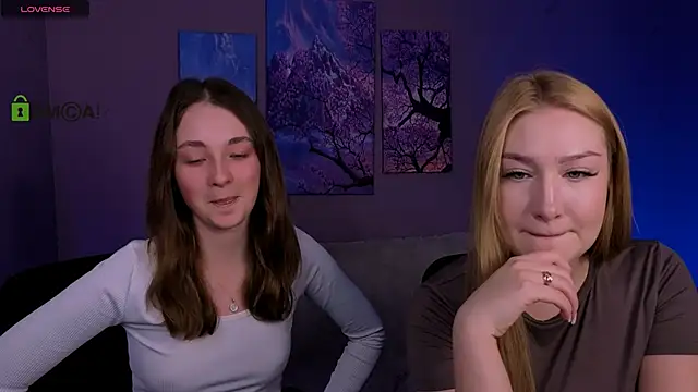 playful sophie online show from 4, 2, 2026