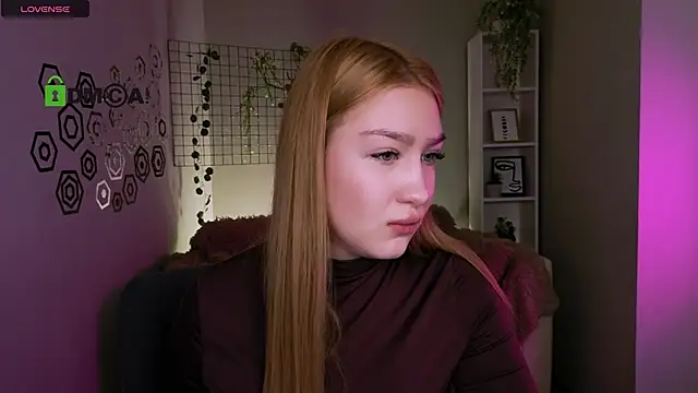 playful sophie online show from 2, 2, 2026