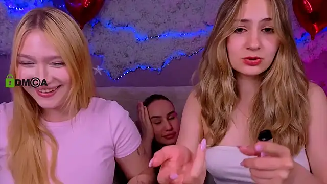 playful sophie online show from 25, 6, 2026