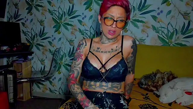 Lucky Deniz online show from 9, 2, 2026