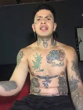 Snapshot of edttatuado19 chatting on 6, 2, 2025 edttatuado19 online show from 6, 2, 2025