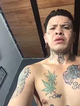 Snapshot of edttatuado19 chatting on 6, 2, 2025 edttatuado19 online show from 6, 2, 2025