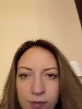 KattyLuuu online show from 7, 2, 2026