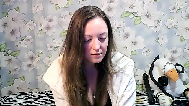 KattyLuuu online show from 23, 3, 2025