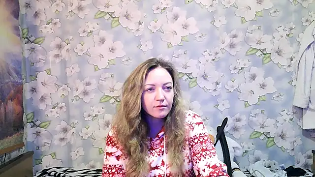 KattyLuuu online show from 9, 11, 2025