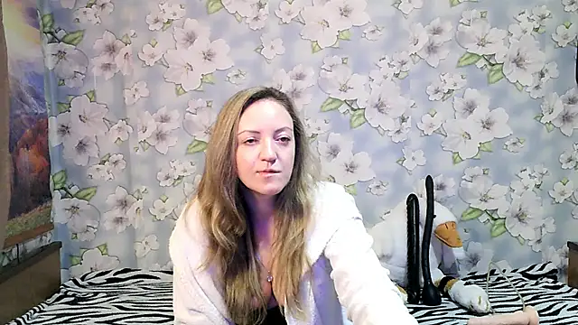 KattyLuuu online show from 19, 9, 2025