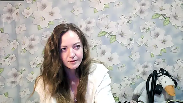 KattyLuuu online show from 8, 3, 2025