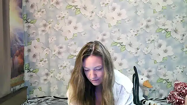 KattyLuuu online show from 2, 11, 2025