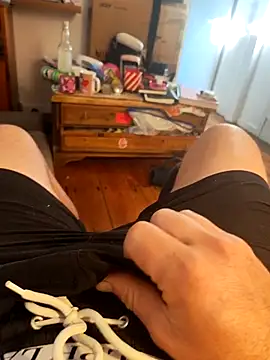 biggnipz online show from 3, 5, 2026
