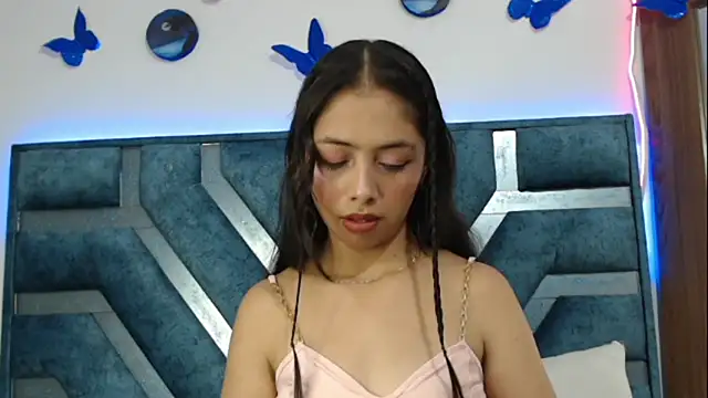 Roxan Fox- online show from 19, 3, 2025