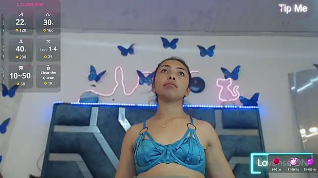 Roxan Fox- online show from 26, 9, 2025