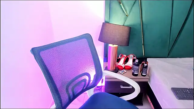 Tamara Myller online show from 11, 4, 2026