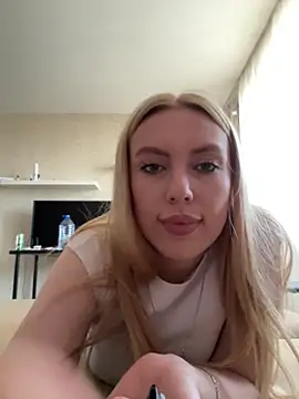 AzallandRoom online show from 12, 4, 2026