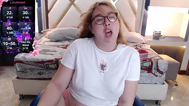 chloe prg online show from 25, 7, 2026