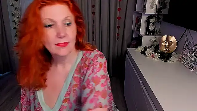 Fire-Fox-One online show from 19, 9, 2025