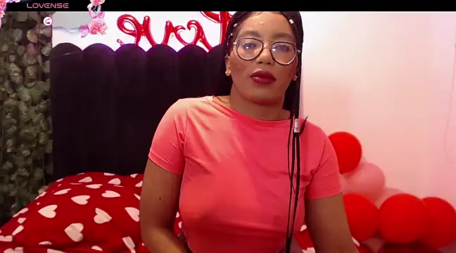 AmyBriiggs online show from 16, 2, 2025