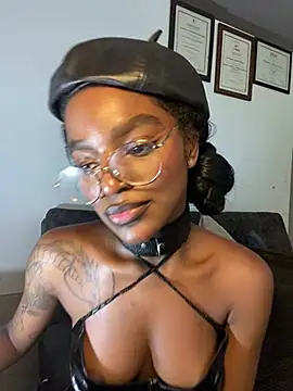 Zizi-campbel online show from 9, 3, 2025