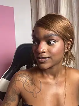 Zizi-campbel online show from 18, 9, 2025