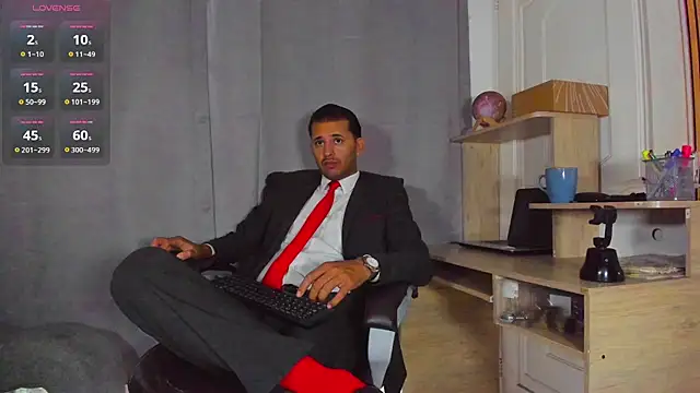Hideintheoffice online show from 28, 4, 2026