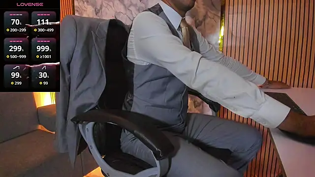 Hideintheoffice online show from 15, 10, 2025