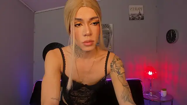 Snapshot of Camillesanto chatting on 18, 3, 2025 Camillesanto online show from 18, 3, 2025