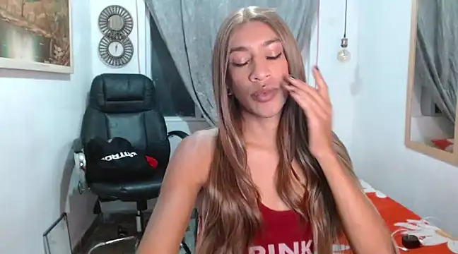 Dannacamilsaenz online show from 4, 3, 2025