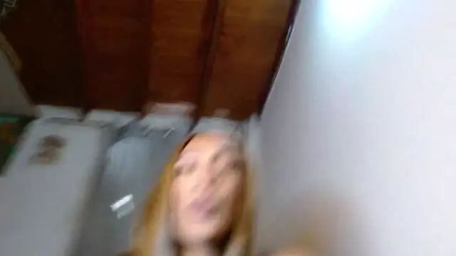 Dannacamilsaenz online show from 3, 12, 2025