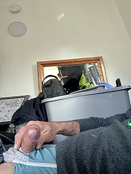 JuicyFuckinPussy online show from 25, 2, 2026