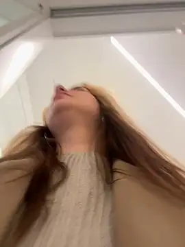 Snapshot of MayaMystic chatting on 8, 3, 2025 MayaMystic online show from 8, 3, 2025