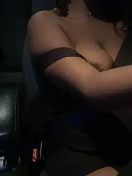 squirtluxe  online show from 22, 1, 2025