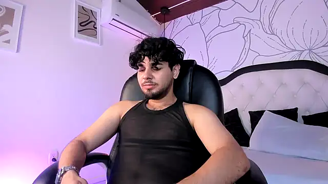 Snapshot of Samir_bear chatting on 2, 3, 2026 Samir bear online show from 2, 3, 2026